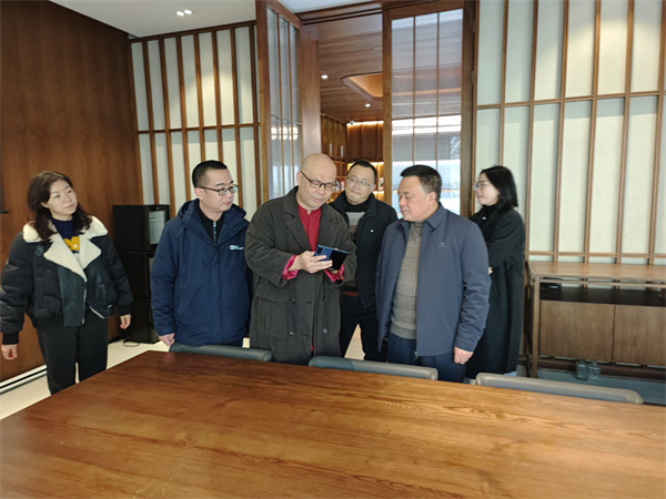 12月18日，洪董率隊(duì)赴浙江余杭鸕鳥鎮(zhèn)無(wú)它心舍湯泉民宿調(diào)研.jpg